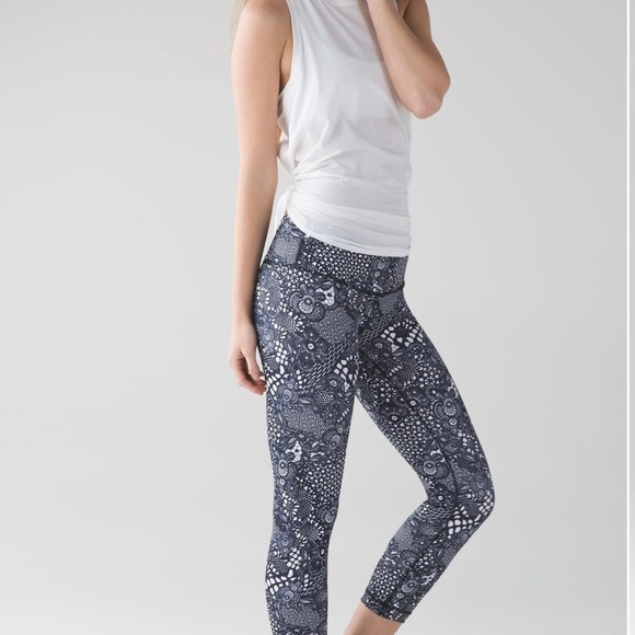 lululemon athletica Pants - 💕FIRM💕 LULULEMON - Wunder Under Crop III (6)